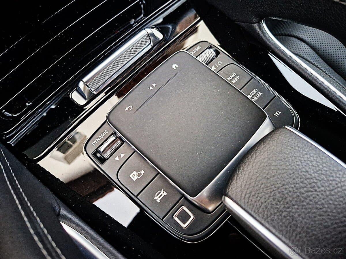2025 Mercedes-Benz GL - 16