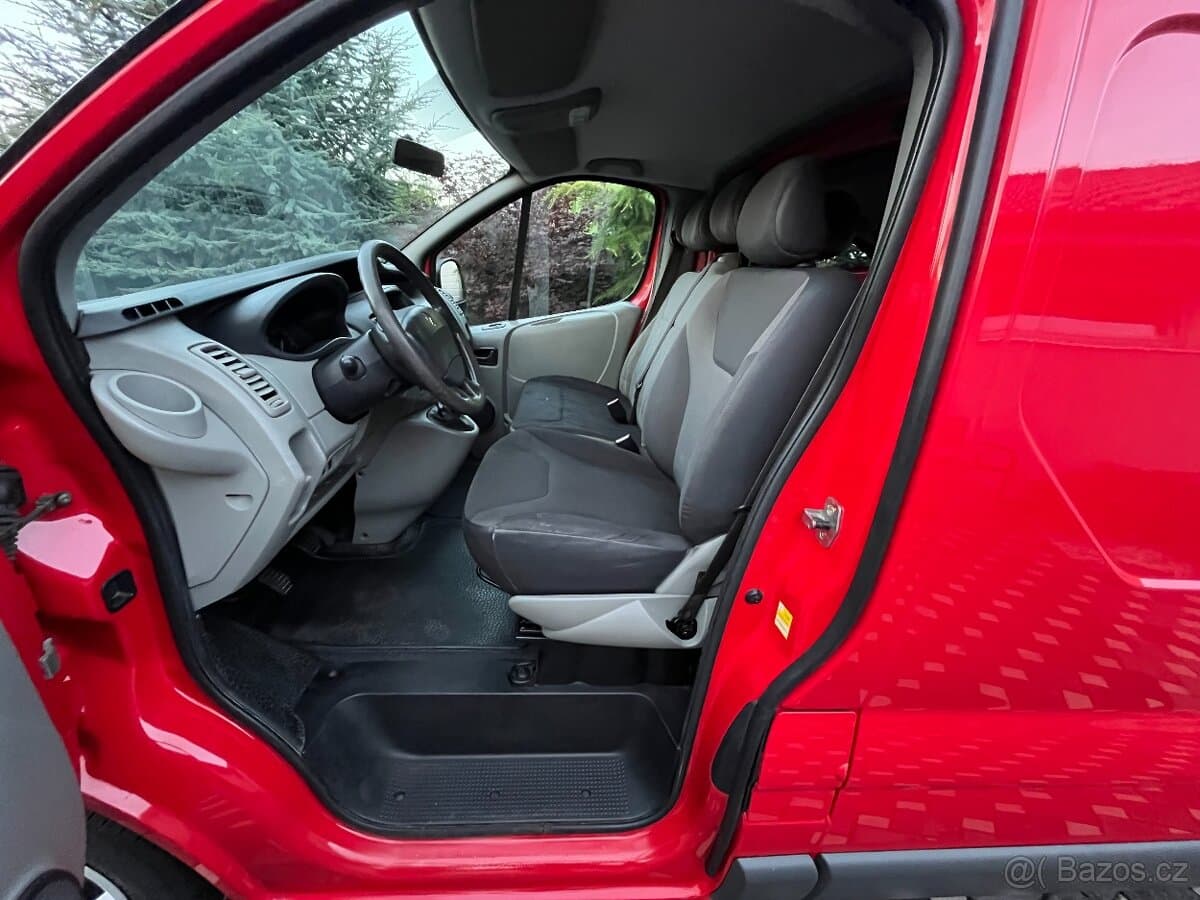 2013 Renault TRAFIC - 16