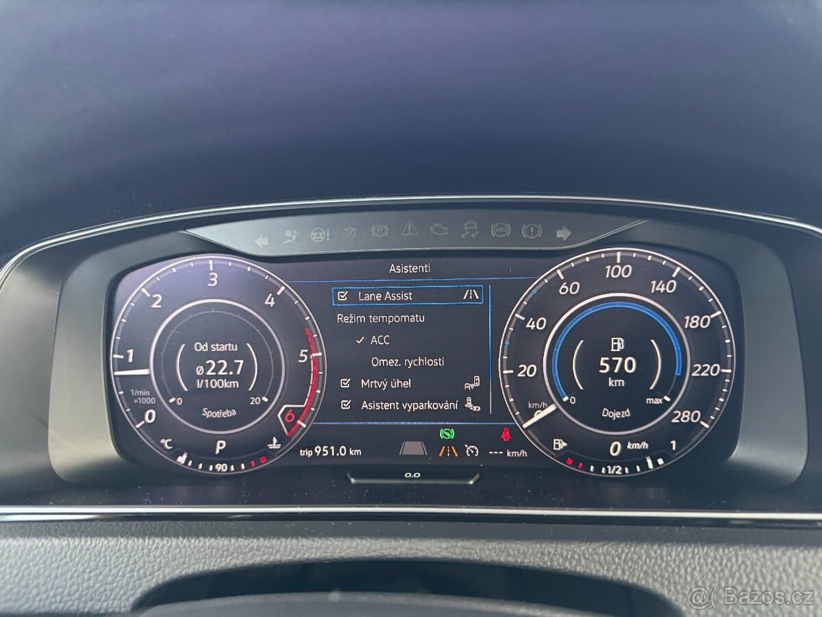 2019 Volkswagen GOLF - 16