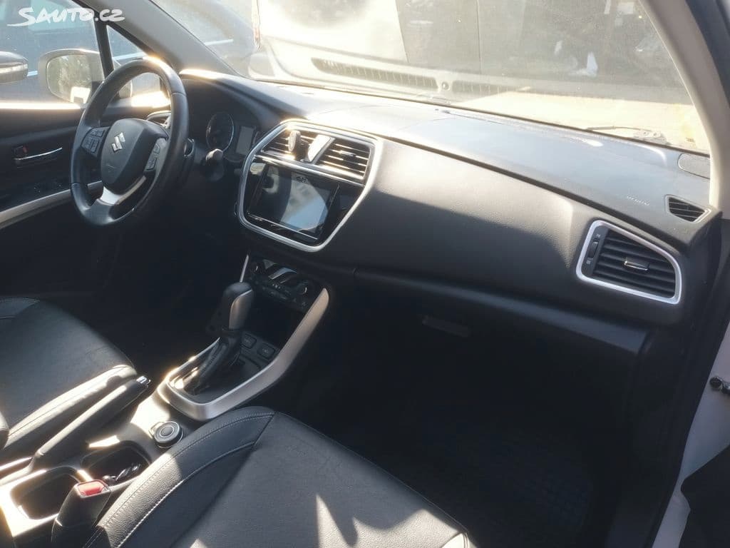 2016 Suzuki S-CROSS - 16