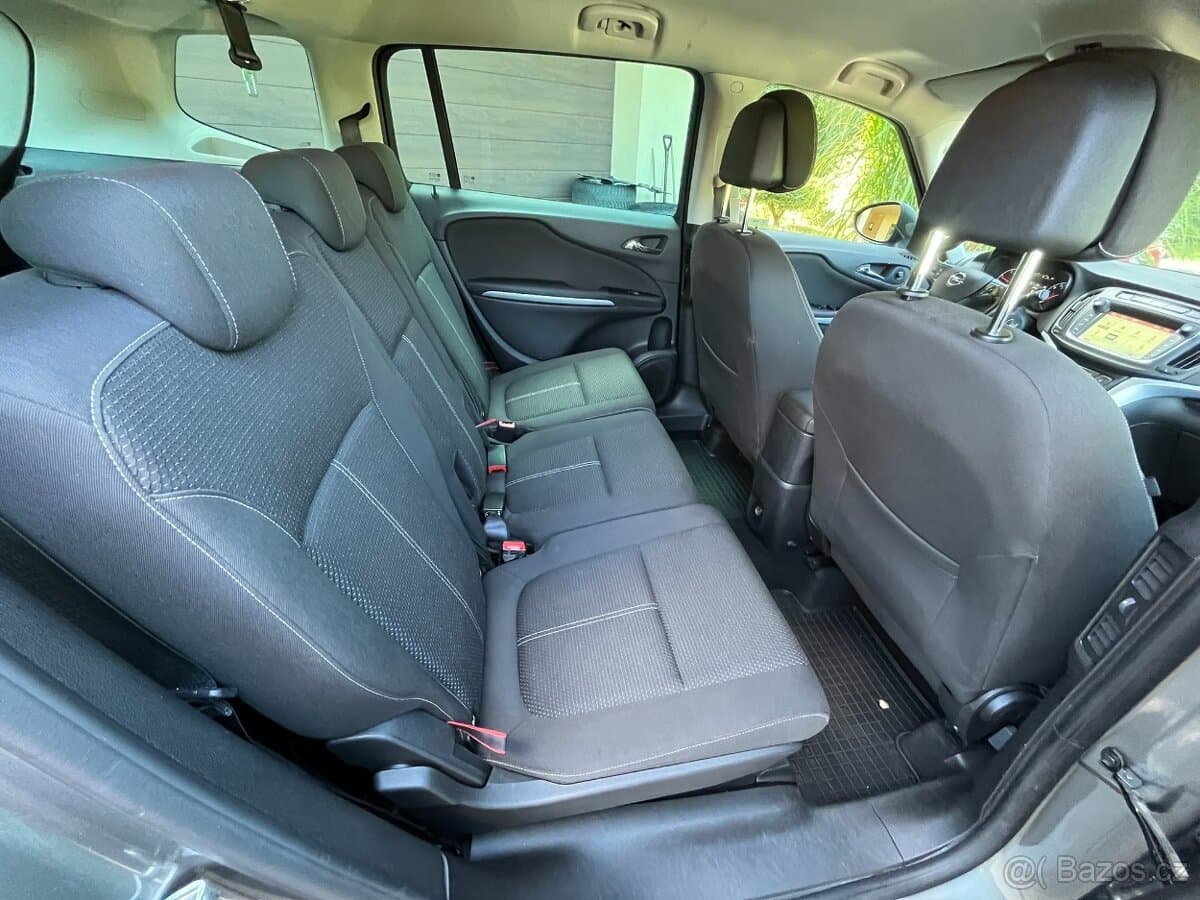 2017 Opel ZAFIRA - 16