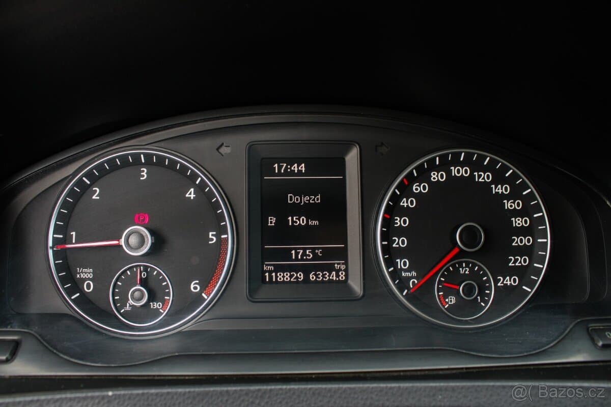 2012 Volkswagen CARAVELLE - 16