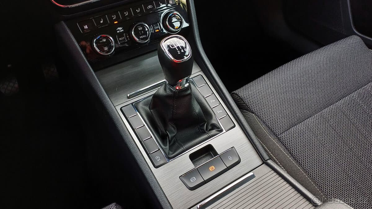 2022 Škoda SUPERB - 16