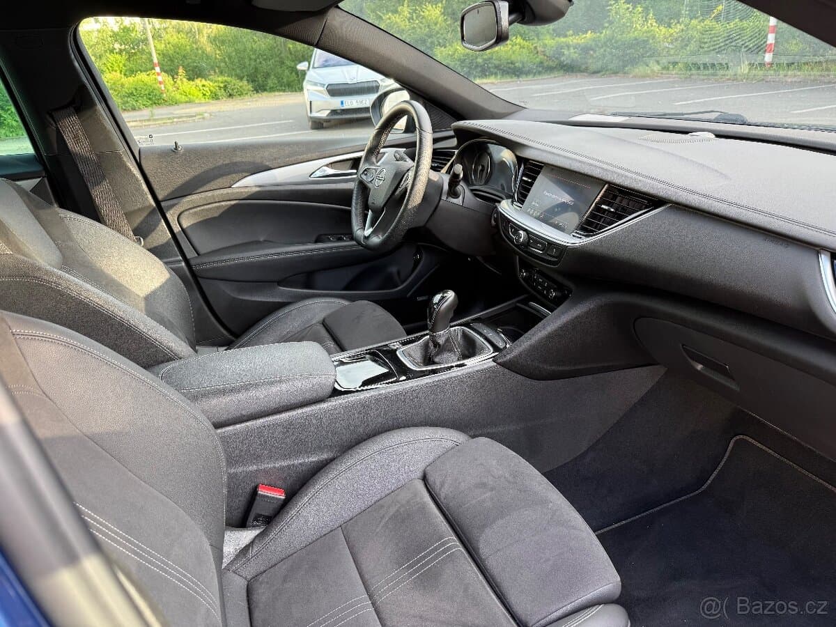2021 Opel INSIGNIA - 16