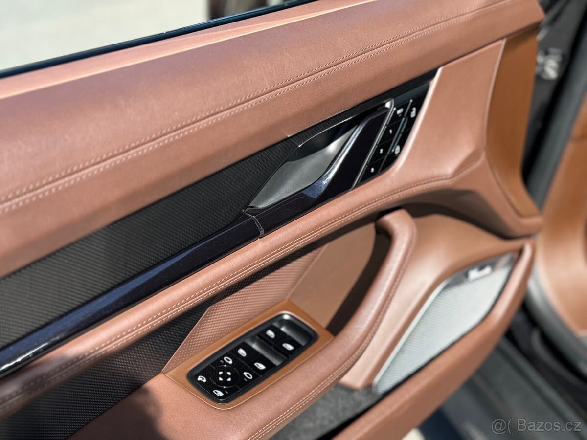 2021 Porsche TAYCAN - 16