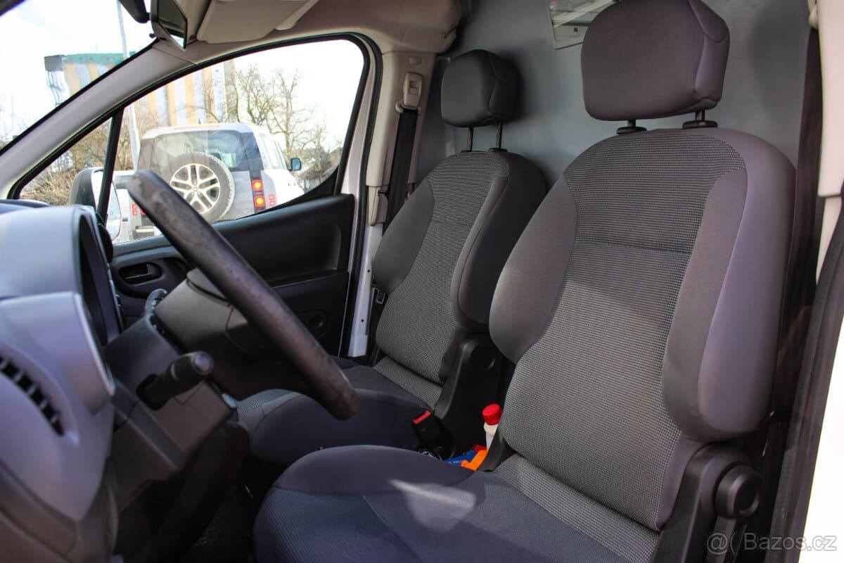 2012 Peugeot PARTNER - 16