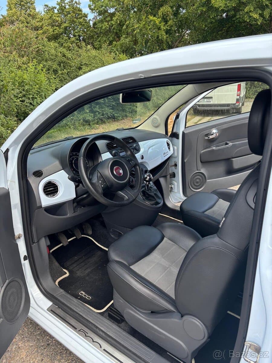 2010 Fiat 500 - 16