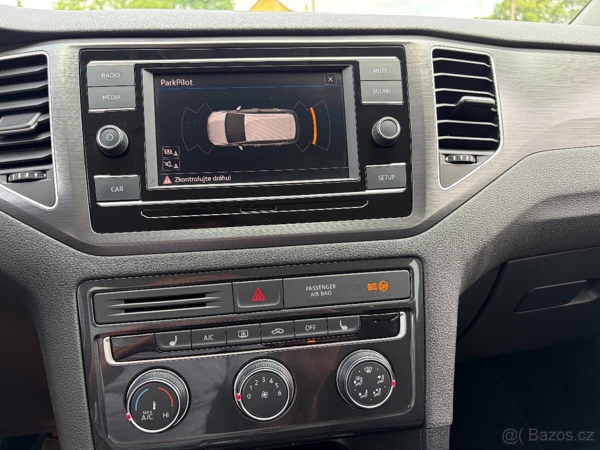 2018 Volkswagen GOLF - 16