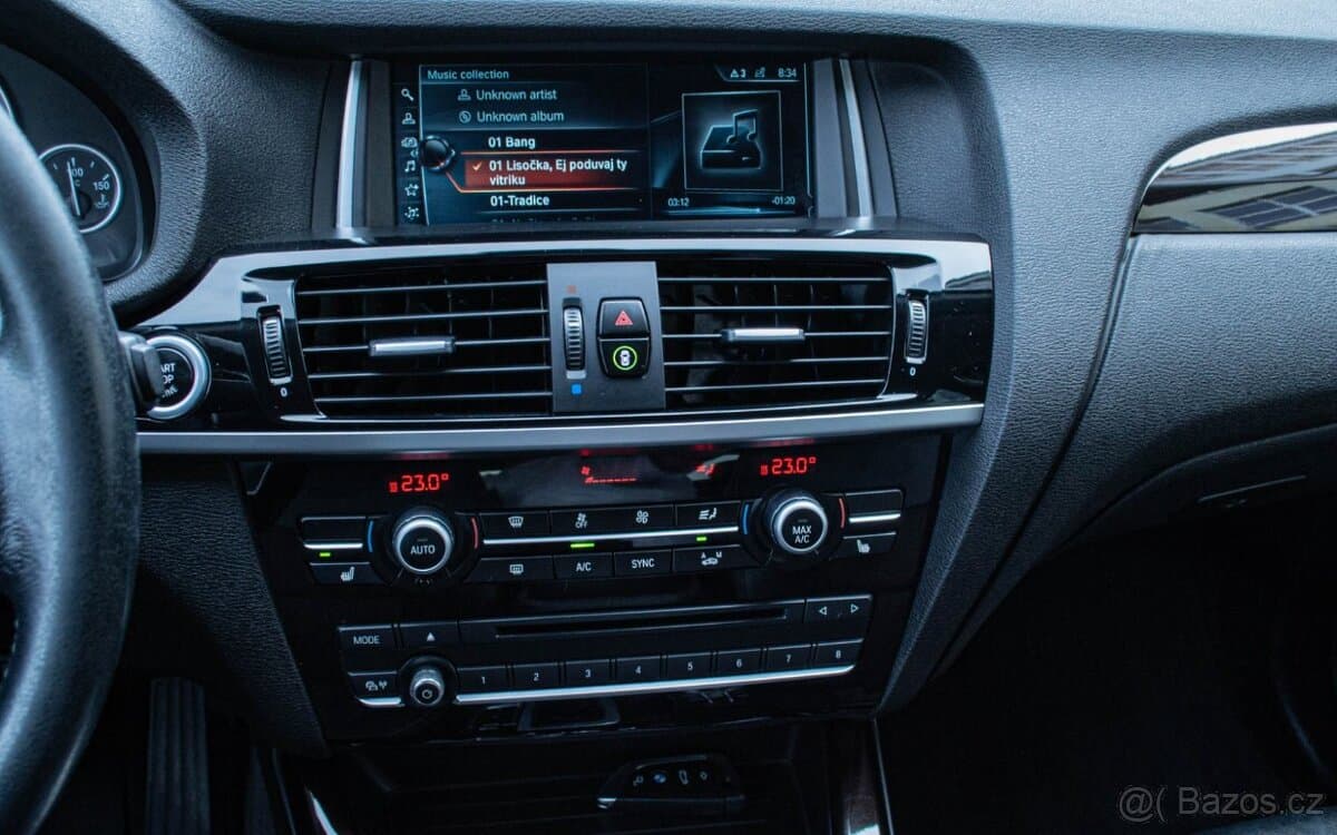2017 BMW X4 - 16