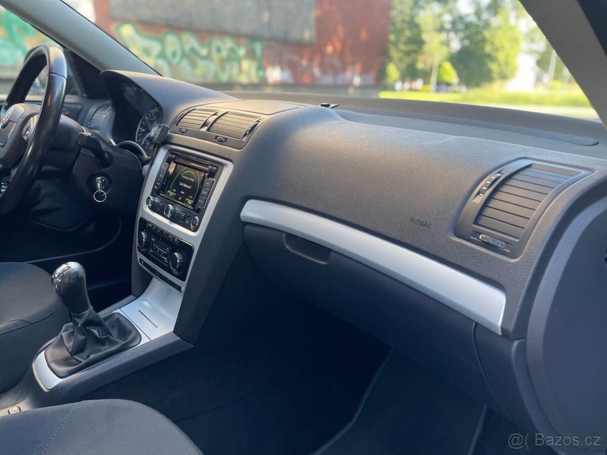2010 Škoda OCTAVIA - 16