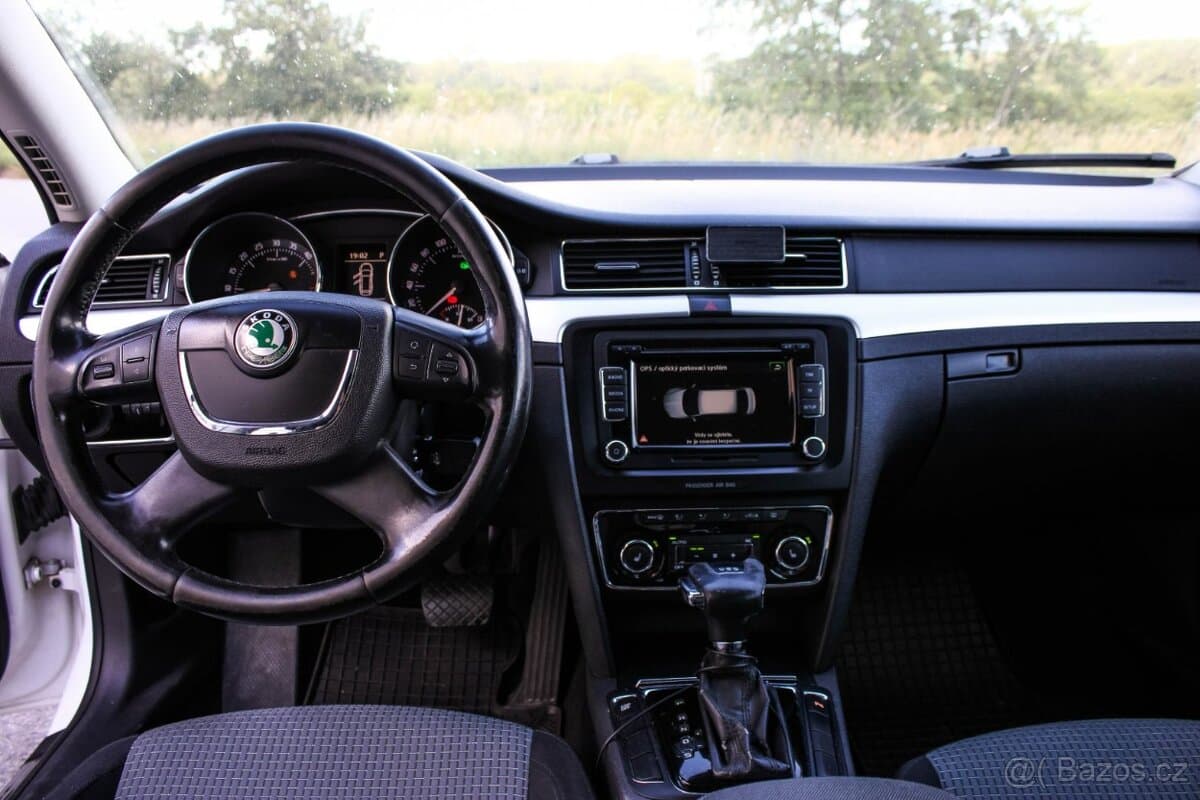 2009 Škoda SUPERB - 16