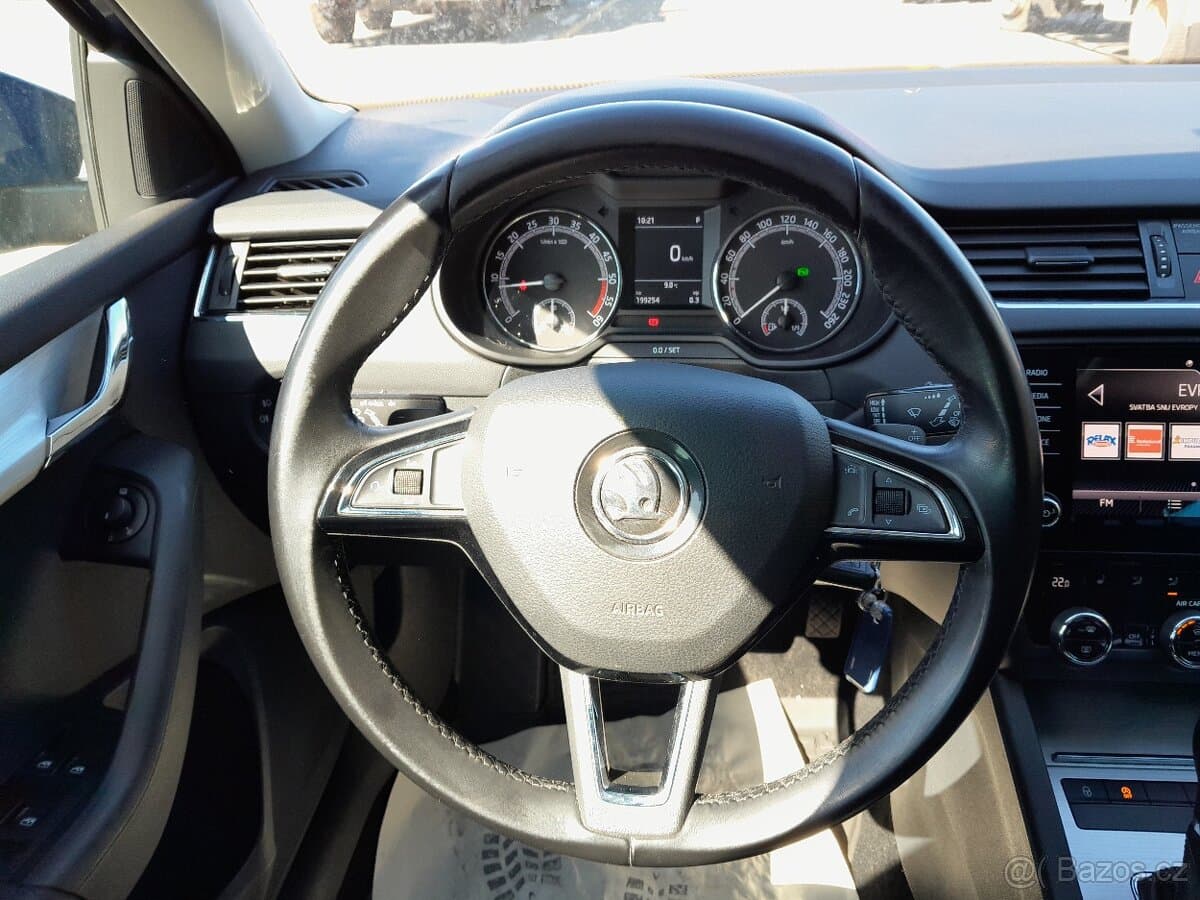 2018 Škoda OCTAVIA - 16