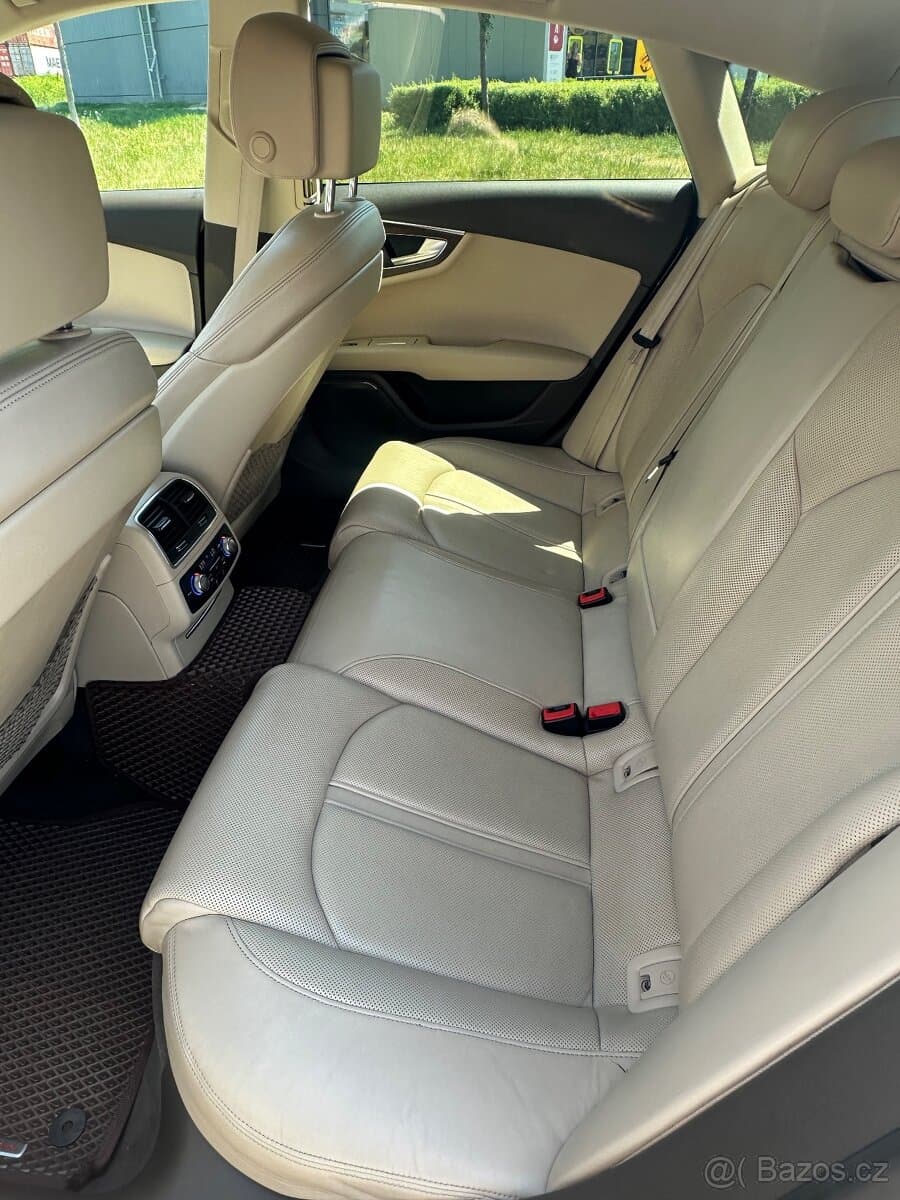 2015 Audi A7 - 16
