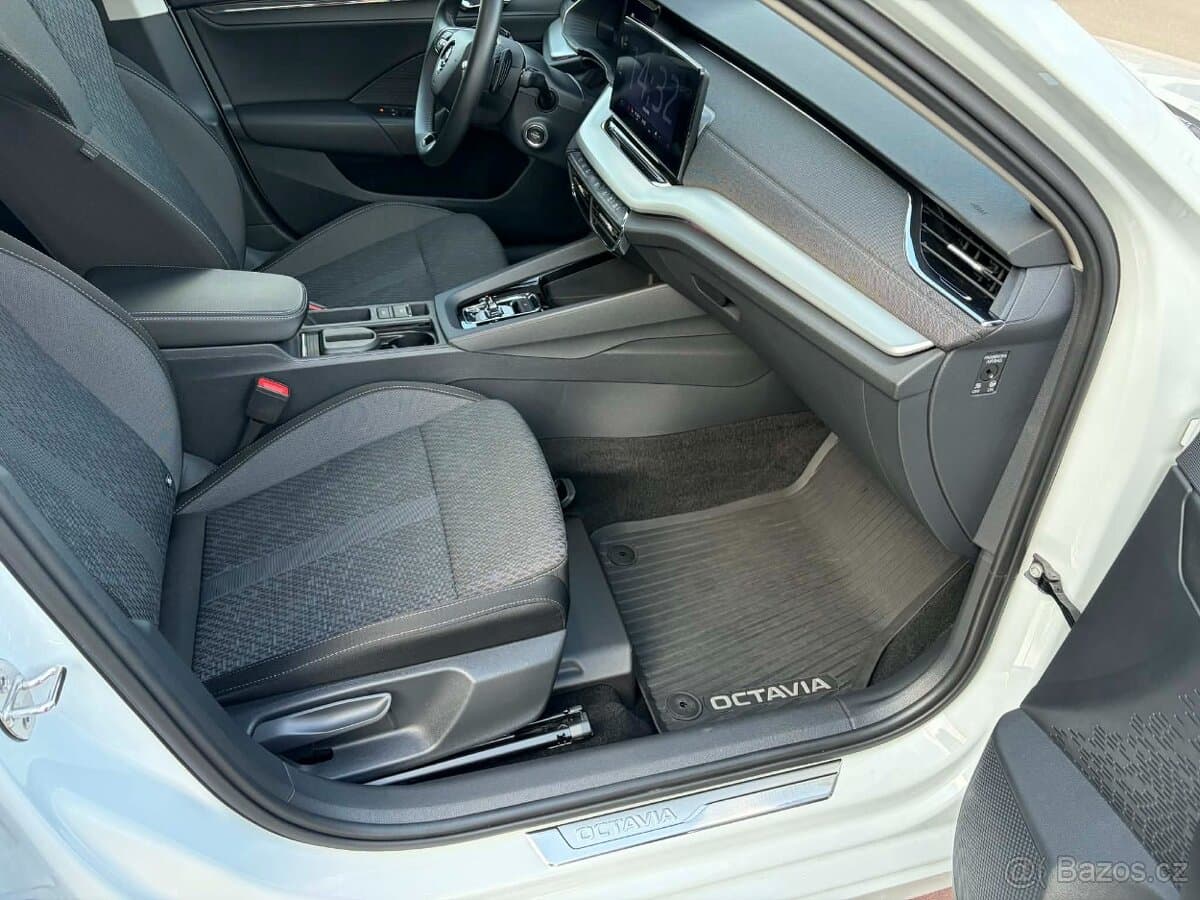 Škoda OCTAVIA - 16