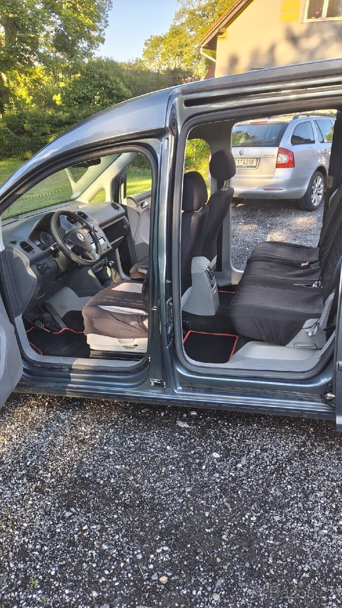 2010 Volkswagen CADDY - 16