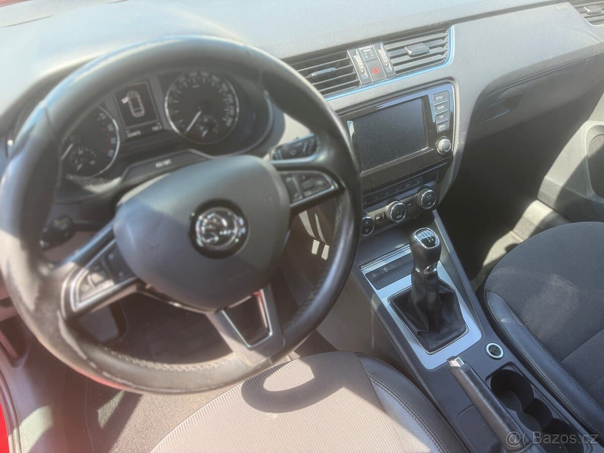 2015 Škoda OCTAVIA - 16