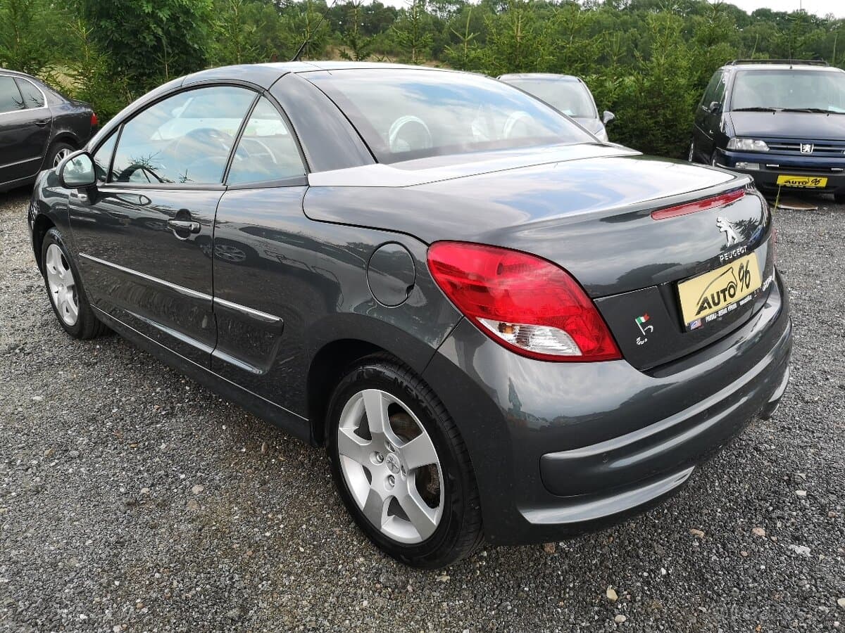 2012 Peugeot 207 - 16
