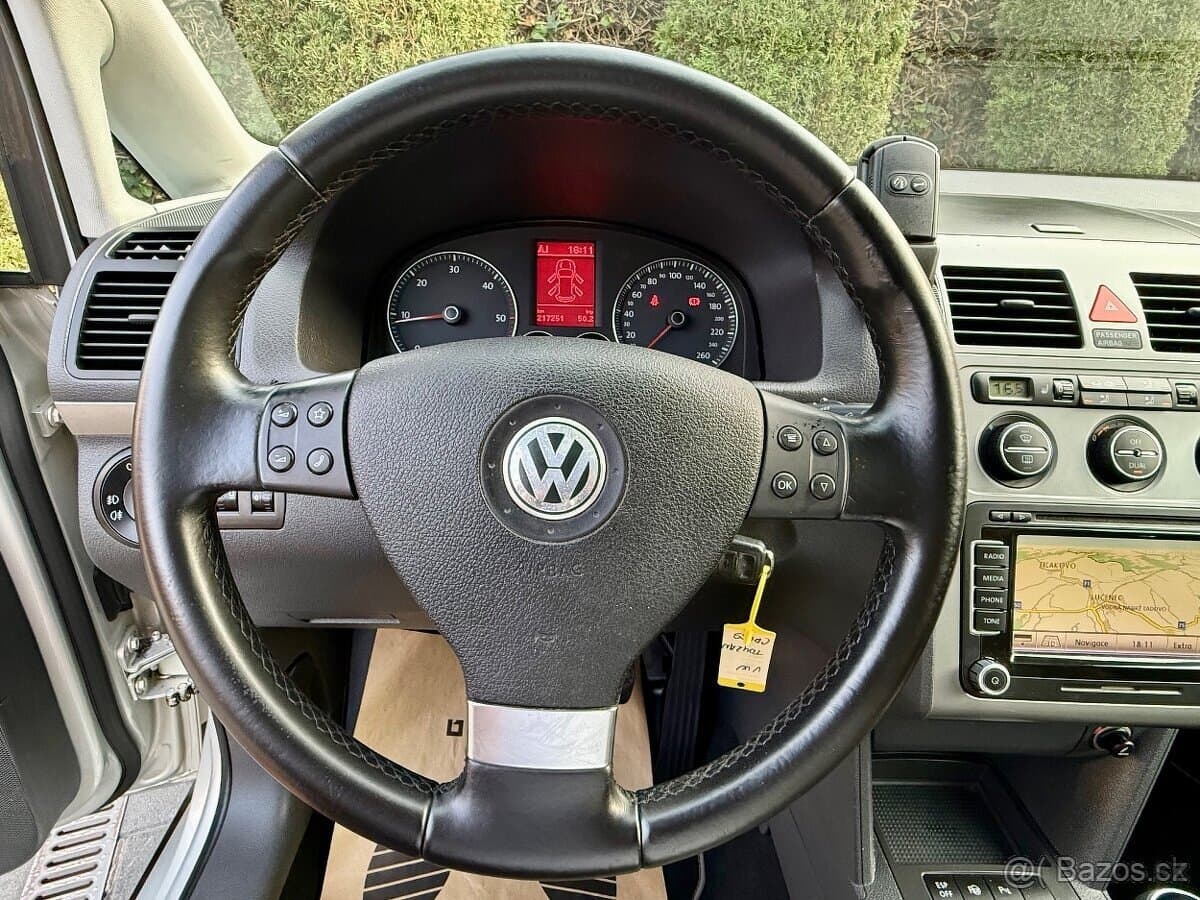 2010 Volkswagen TOURAN - 16