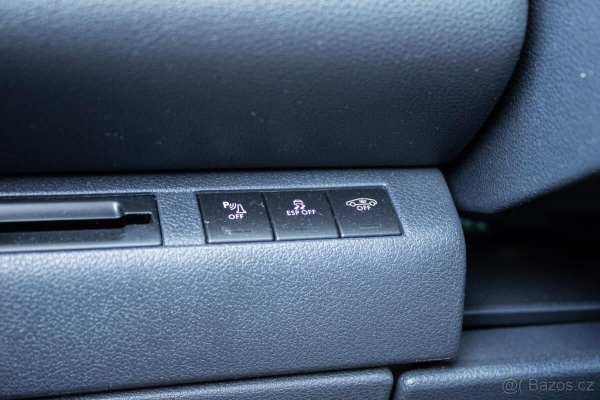 2012 Peugeot 3008 - 16