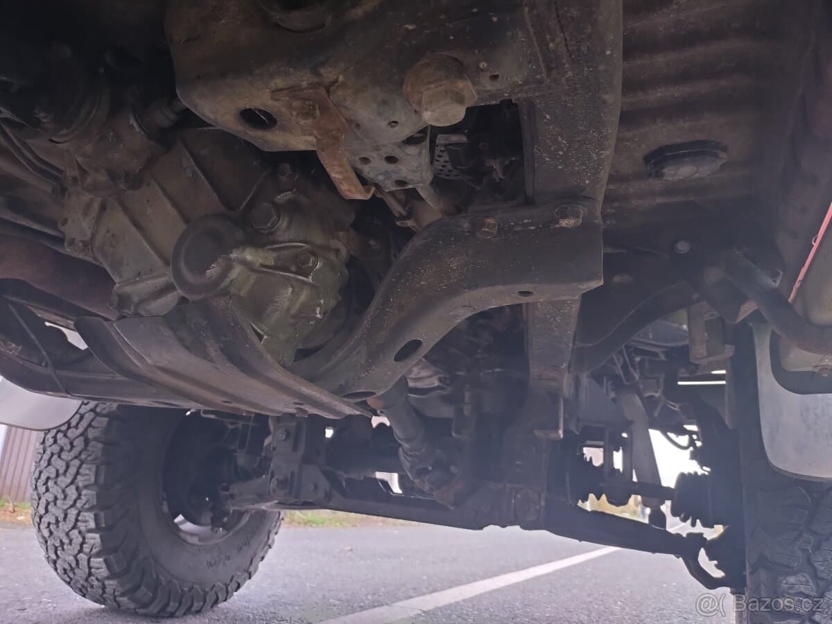 1990 Toyota 4RUNNER - 16