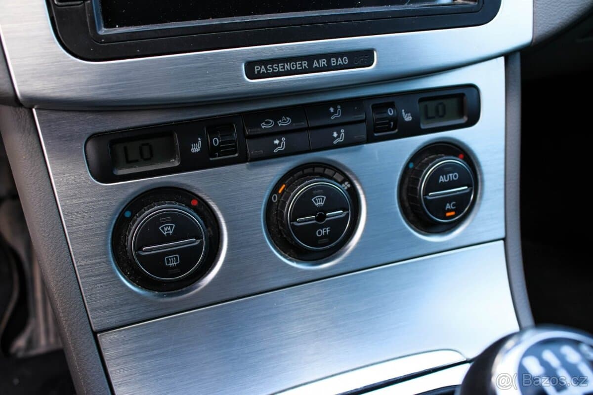 2007 Volkswagen PASSAT - 16