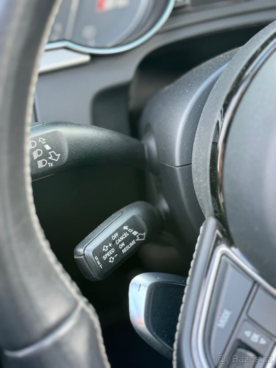 2011 Audi S5 - 16