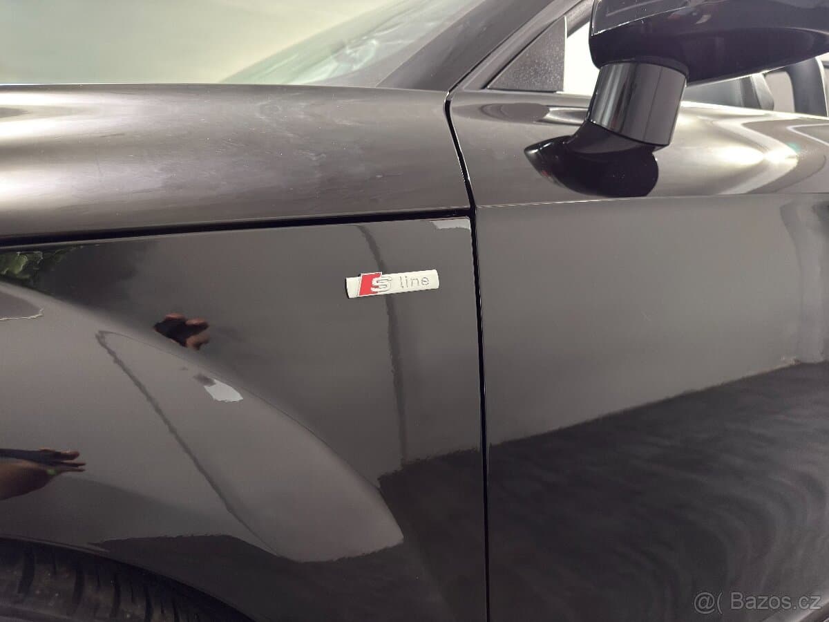 2010 Audi TT - 16