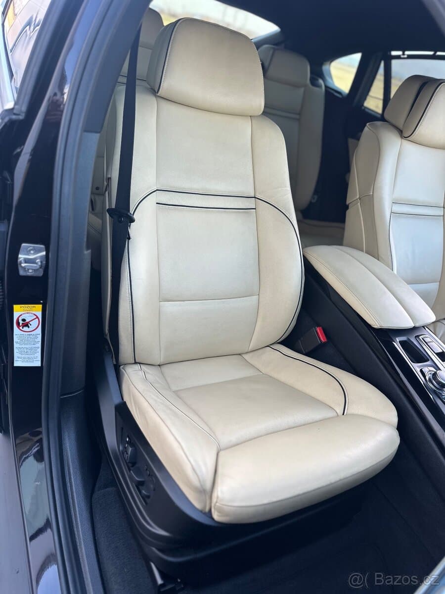 2012 BMW X6 - 16