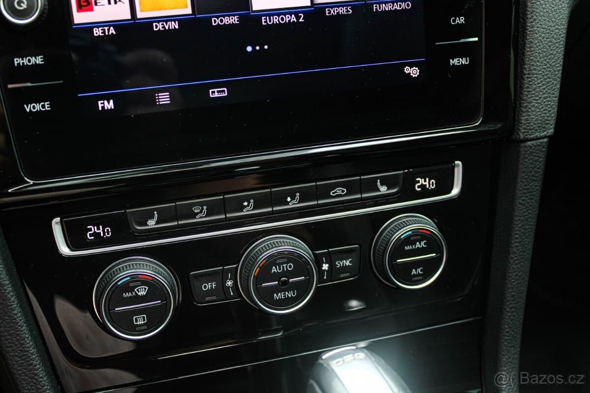 2019 Volkswagen GOLF - 16