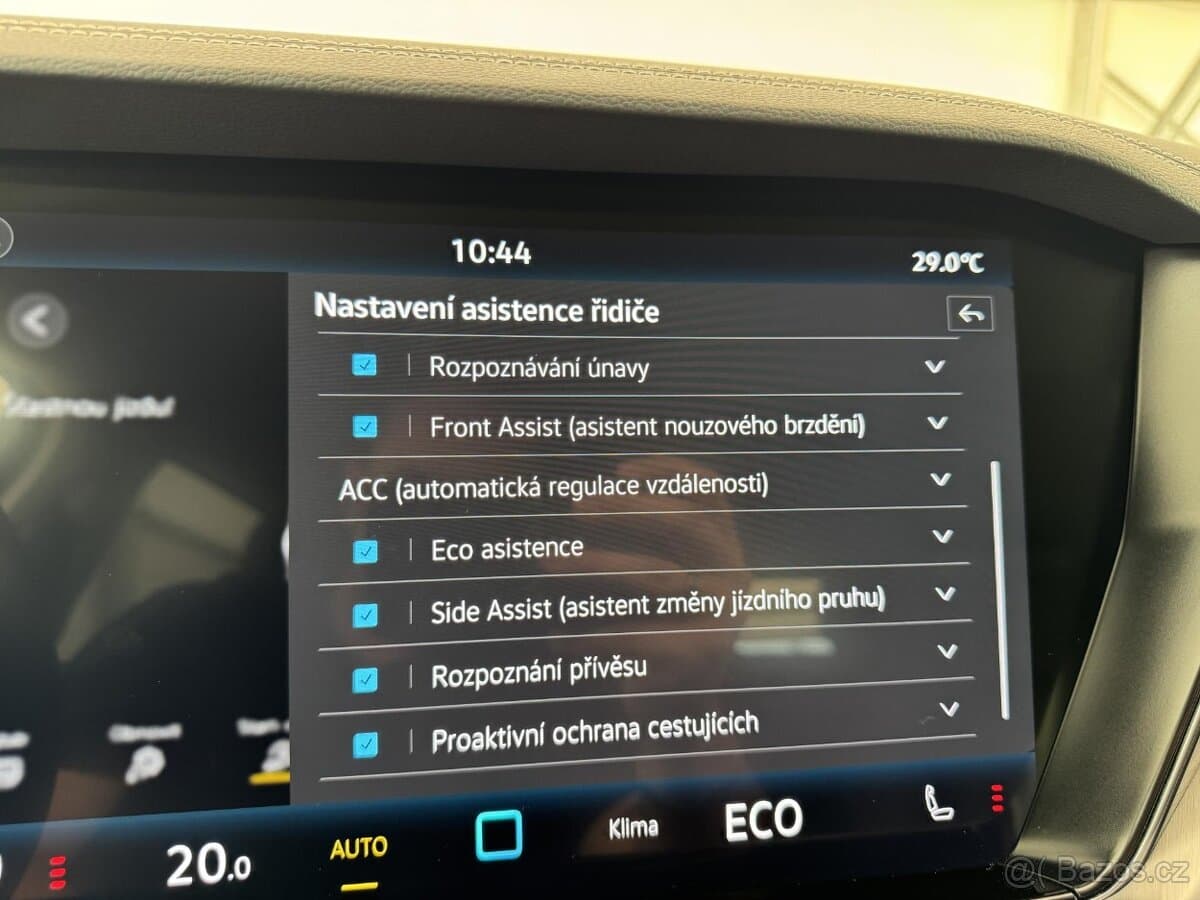 2025 Volkswagen TOUAREG - 16