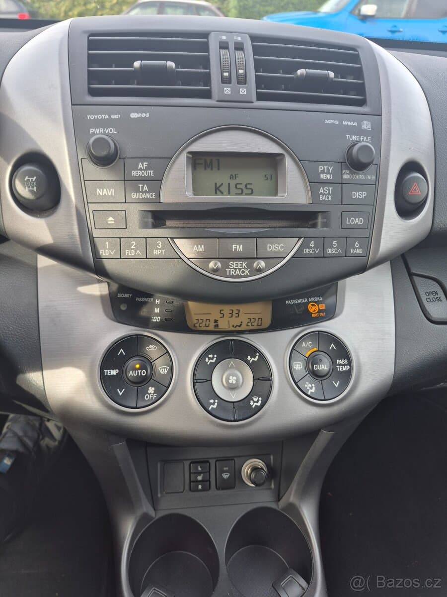 2009 Toyota RAV4 - 16