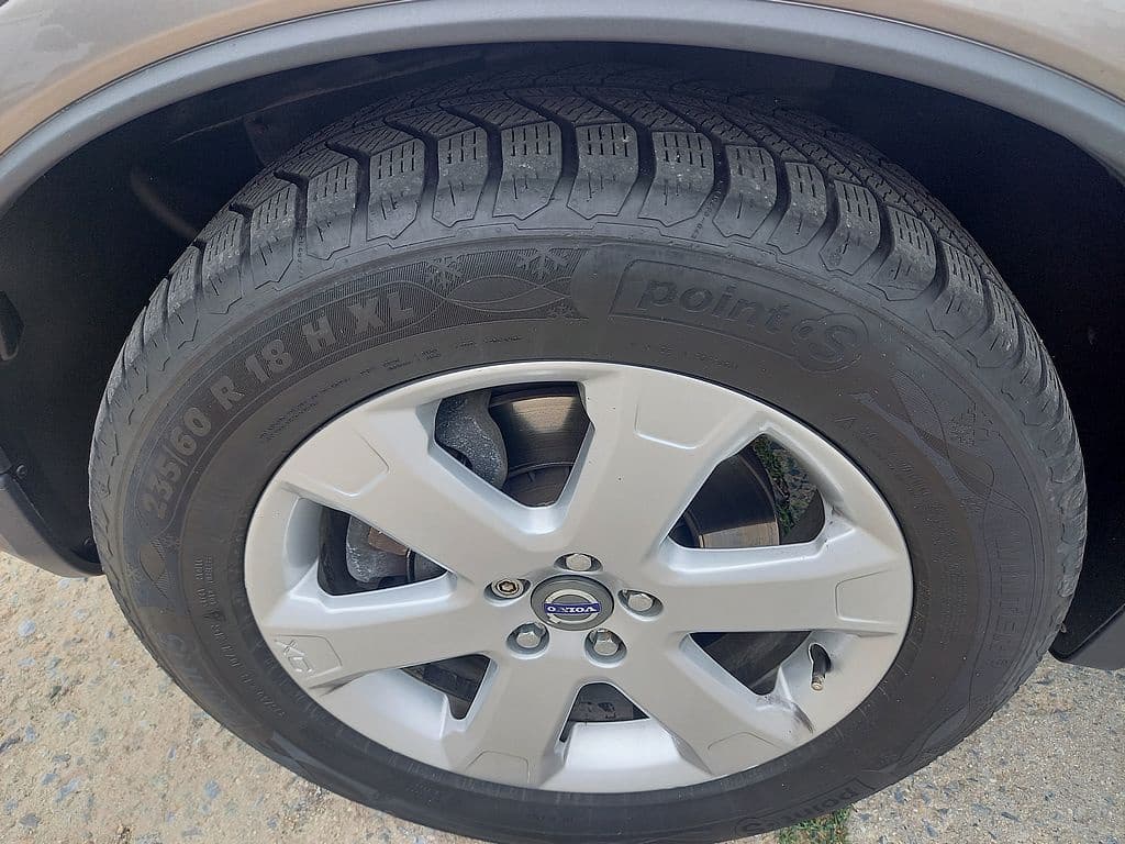 2011 Volvo XC90 - 16