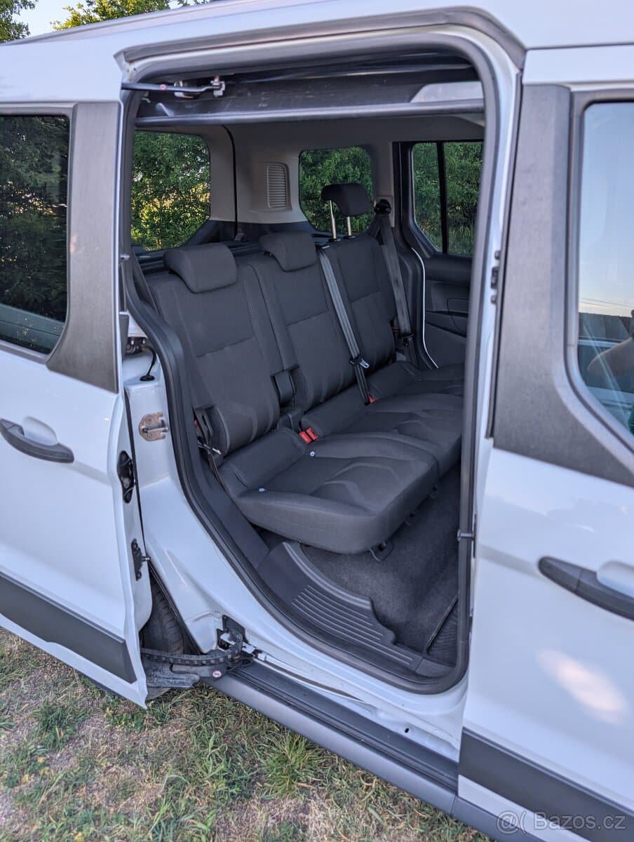 2016 Ford TOURNEO - 16