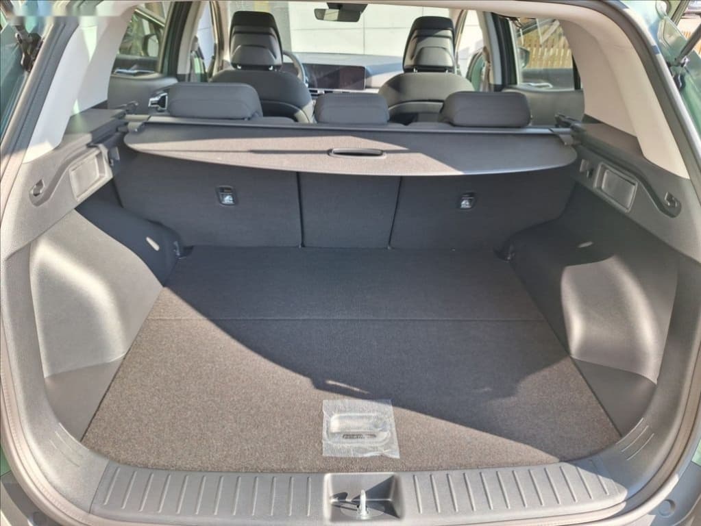 2025 Kia SPORTAGE - 16