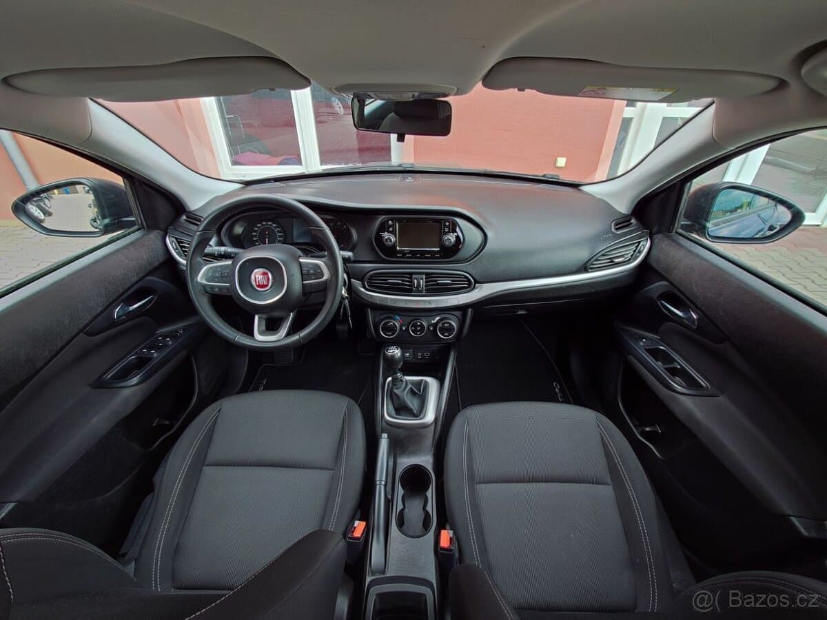 2018 Fiat TIPO - 16