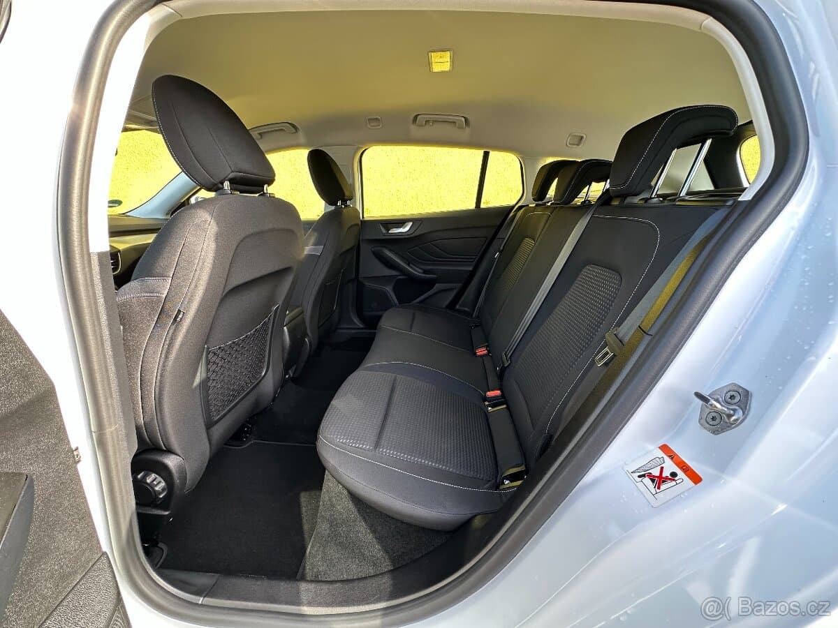 2019 Ford FOCUS - 16