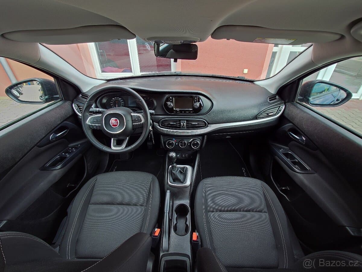 2018 Fiat TIPO - 16