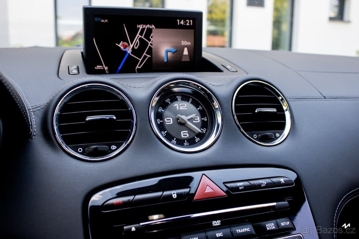 2011 Peugeot RCZ - 16