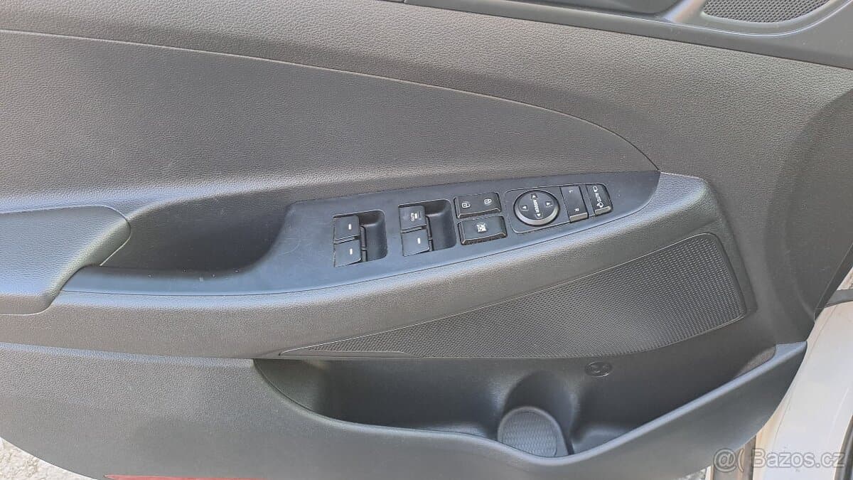 2018 Hyundai TUCSON - 16
