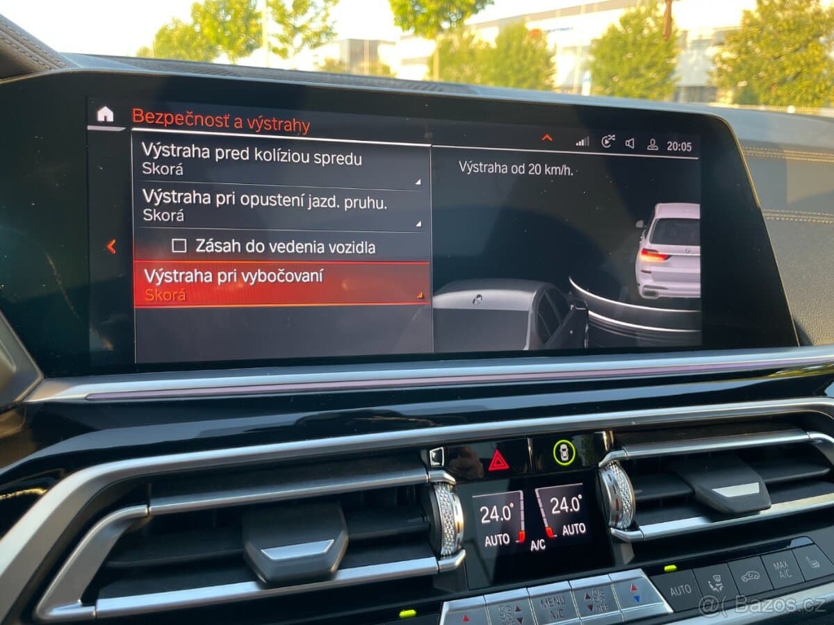 2019 BMW X7 - 16