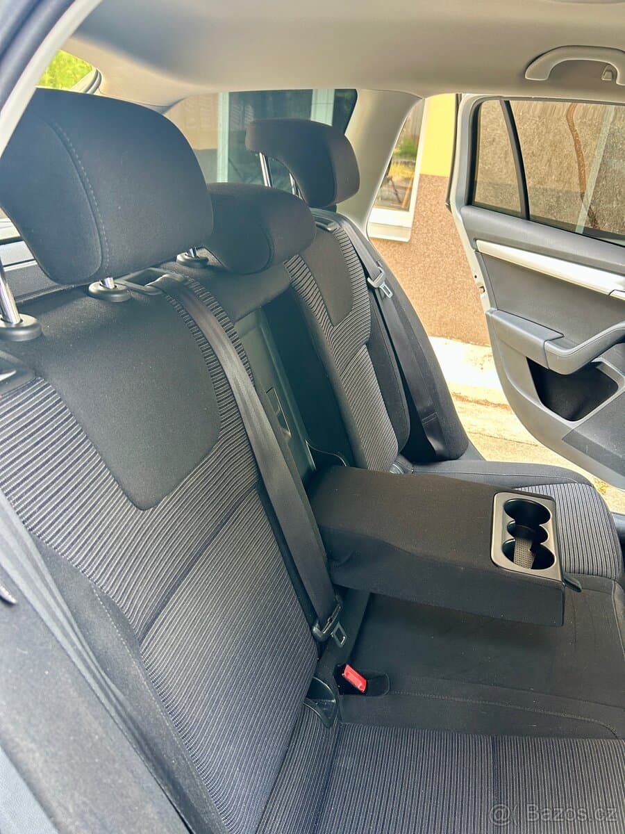 2015 Škoda OCTAVIA - 16