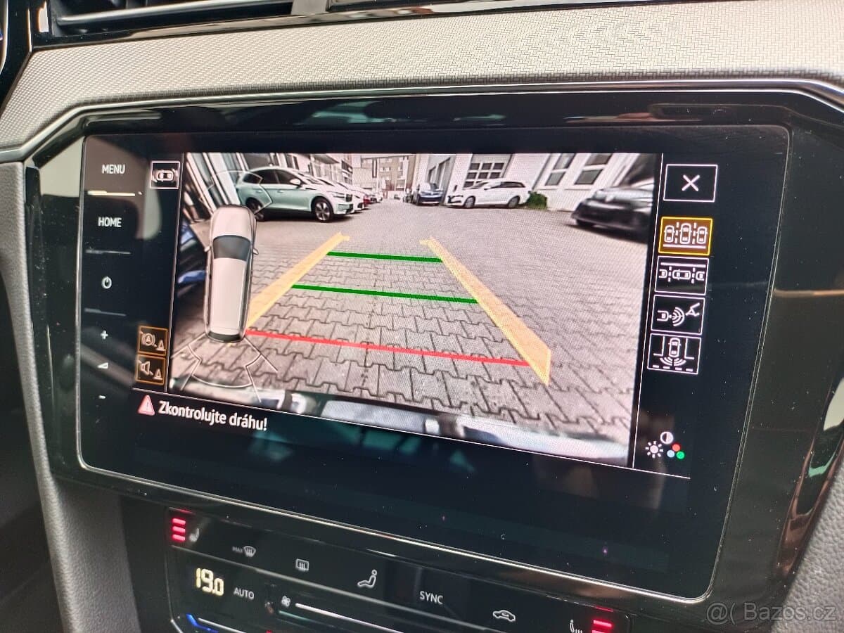 Volkswagen PASSAT - 16