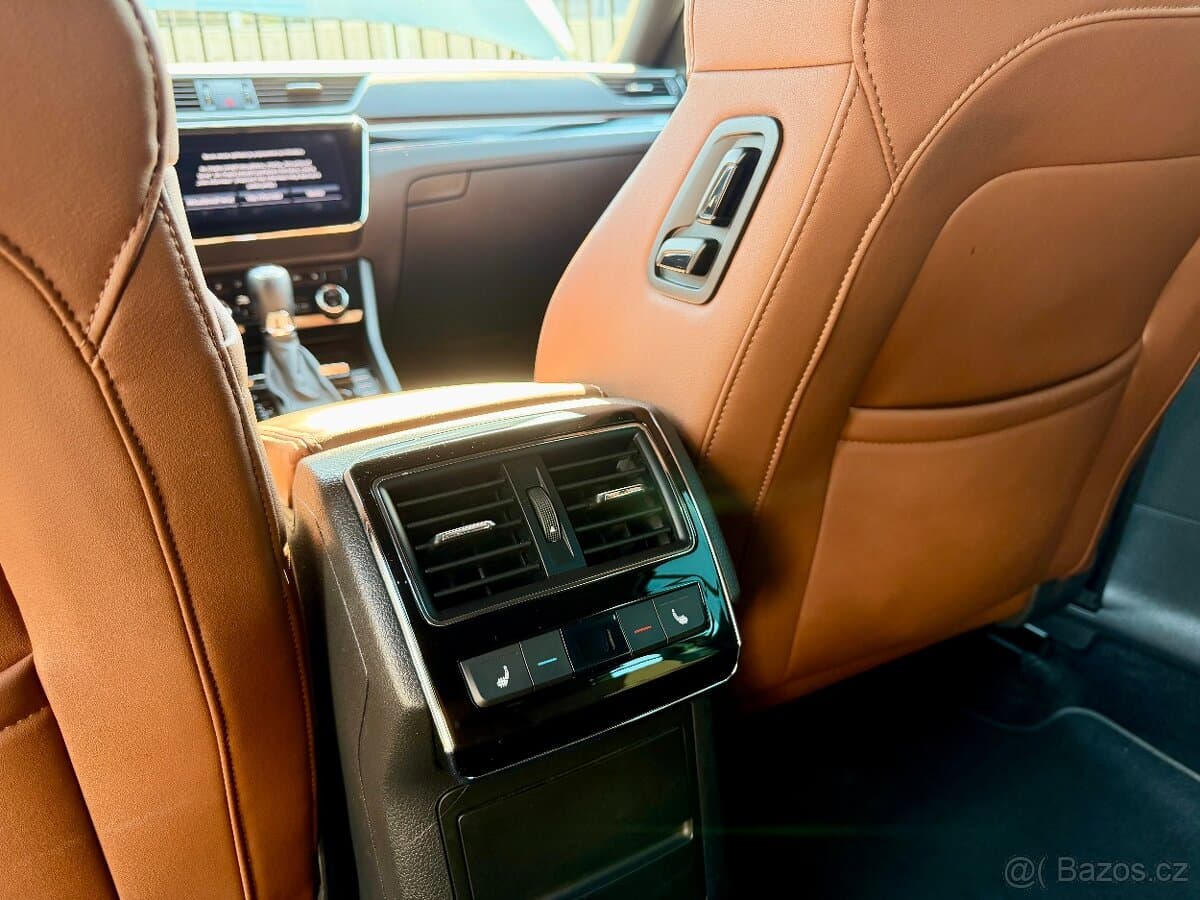 2022 Škoda SUPERB - 16