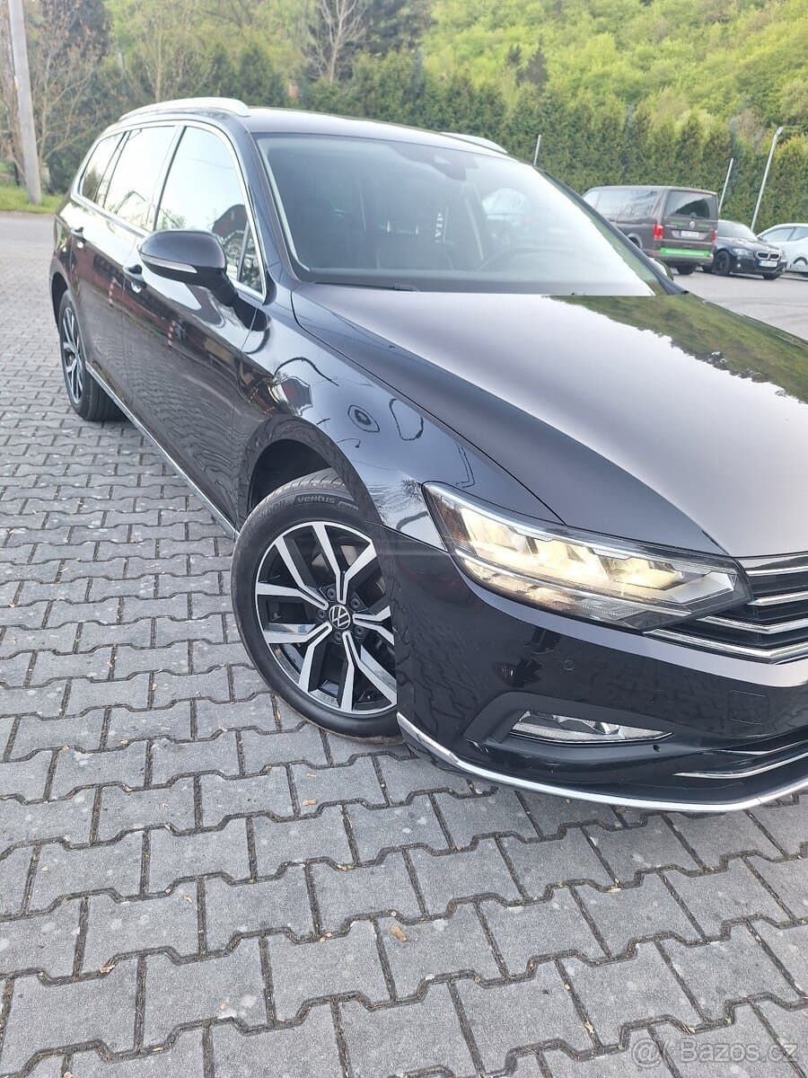 2021 Volkswagen PASSAT - 16
