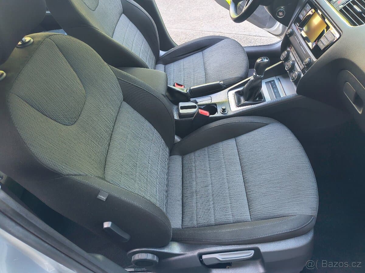 Škoda OCTAVIA - 16