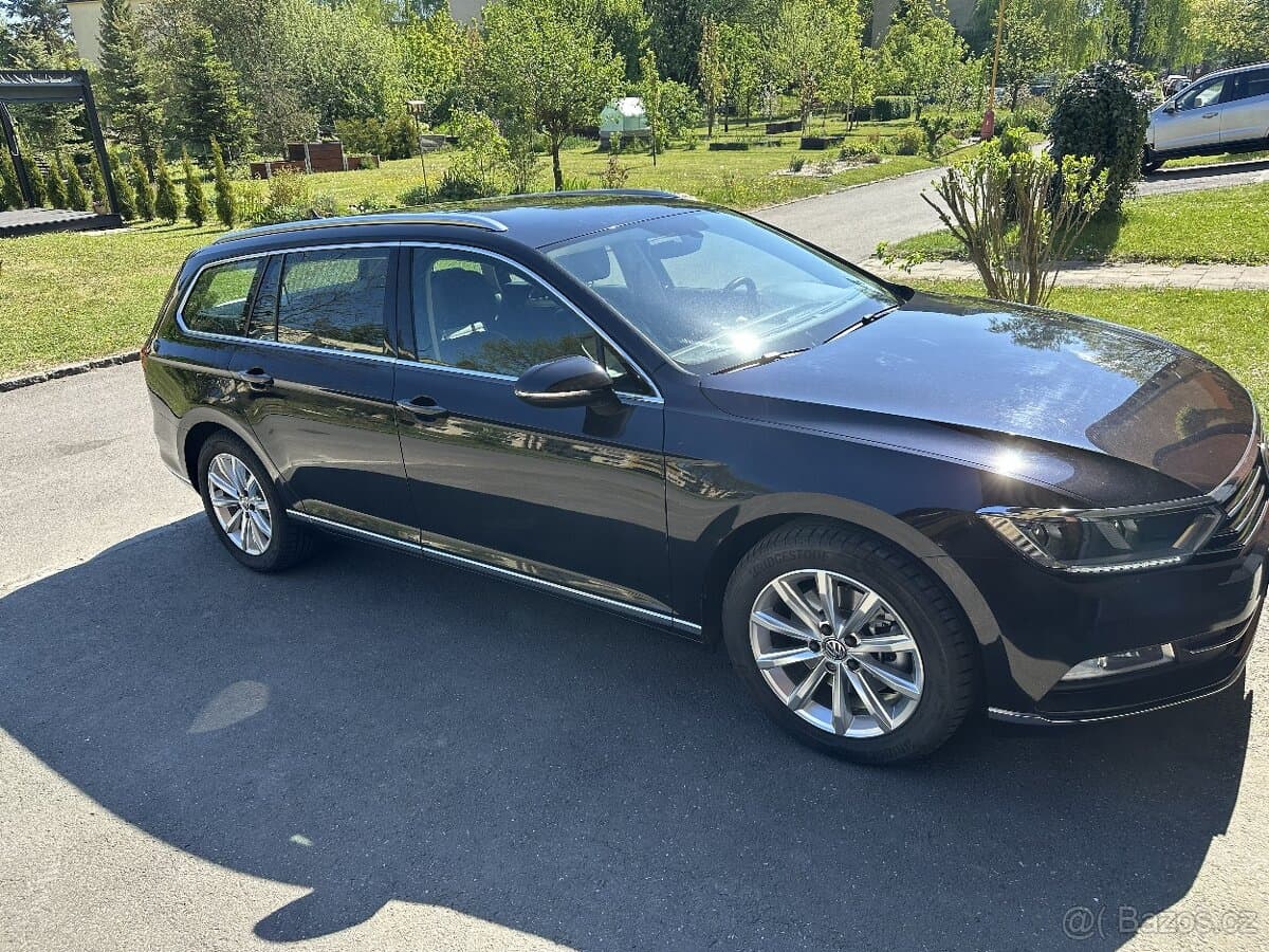 2015 Volkswagen PASSAT - 16