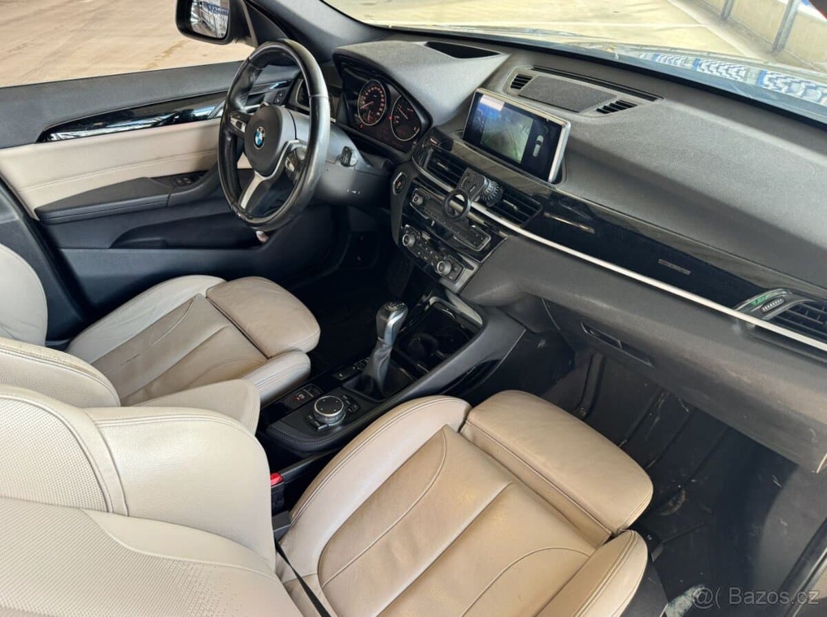 2015 BMW X1 - 16