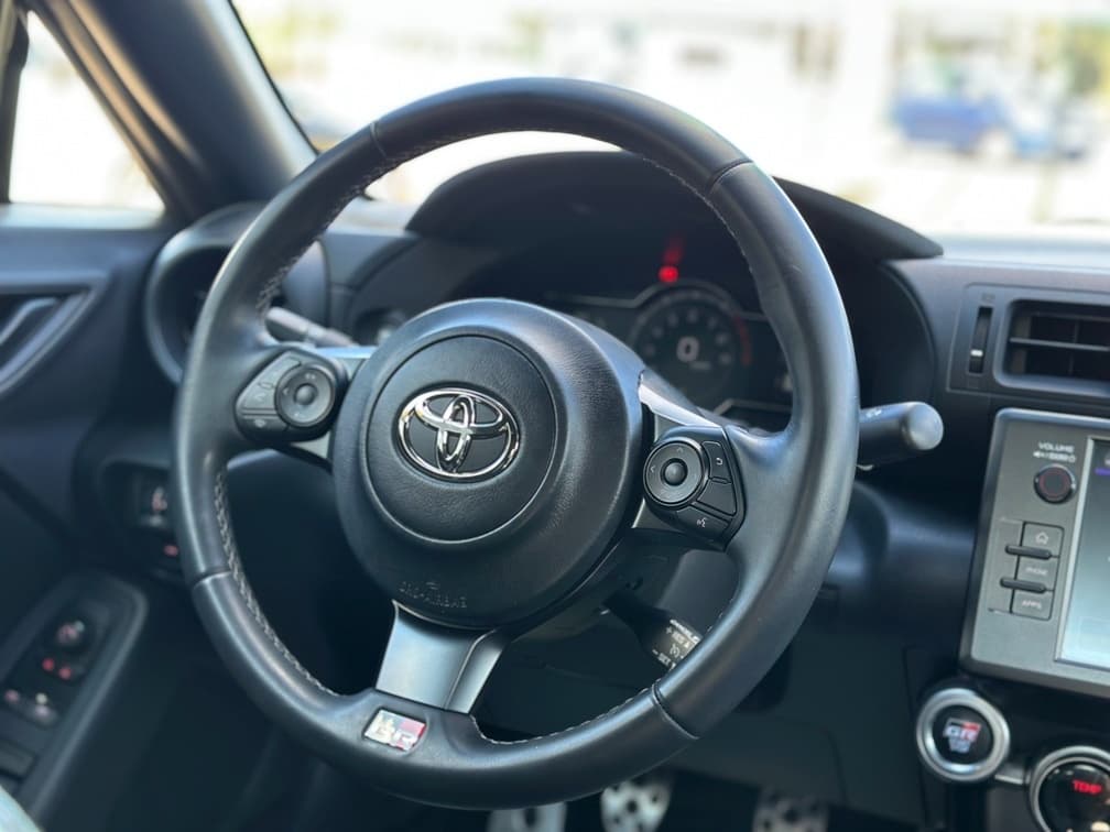 2023 Toyota GR86 - 16