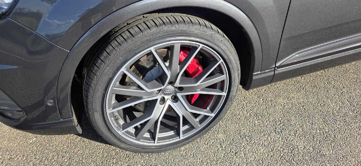 2018 Audi SQ7 - 16