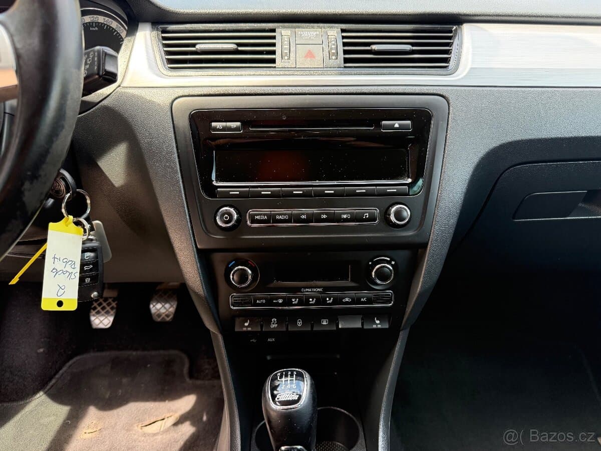 2015 Škoda RAPID - 16